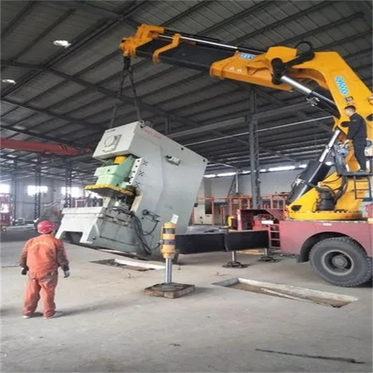 镇江80吨折臂吊车出租附近电话