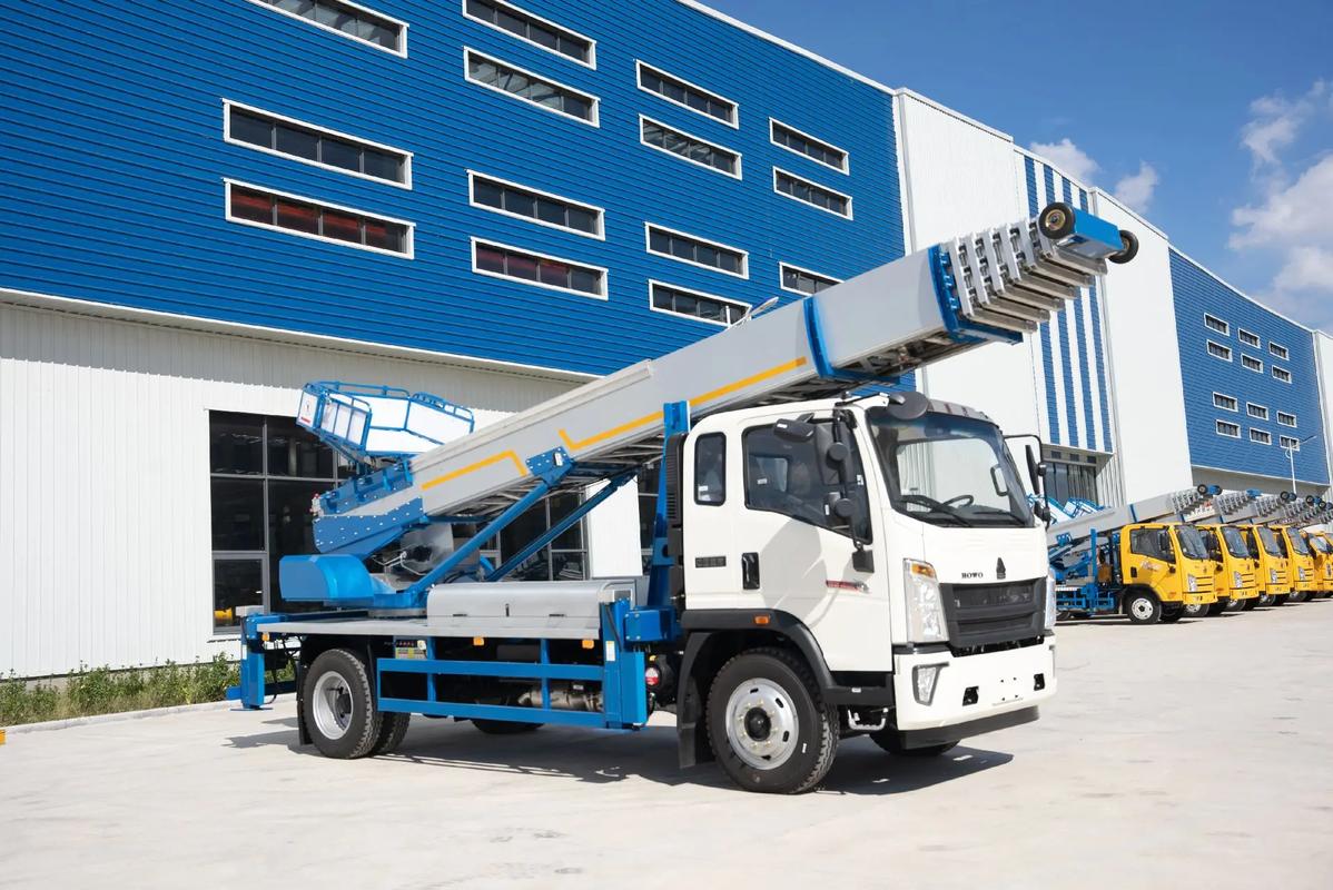 镇江出租云梯车高空作业车 建筑垃圾搬运